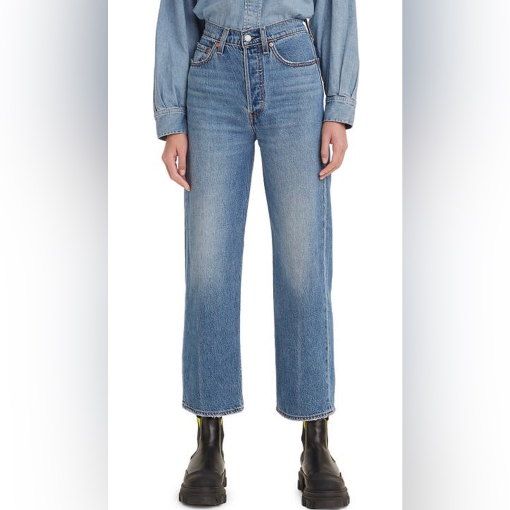 NWT Levi’s Ribcage Straight Ankle - At The Ready